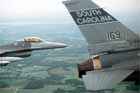 F-16 Photo