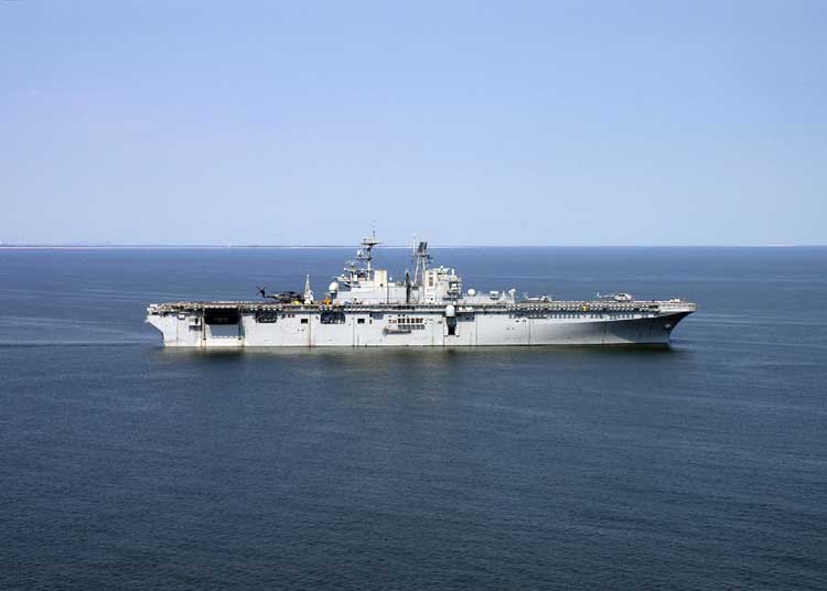 combatindex.com: LHD 5 : USS BATAAN